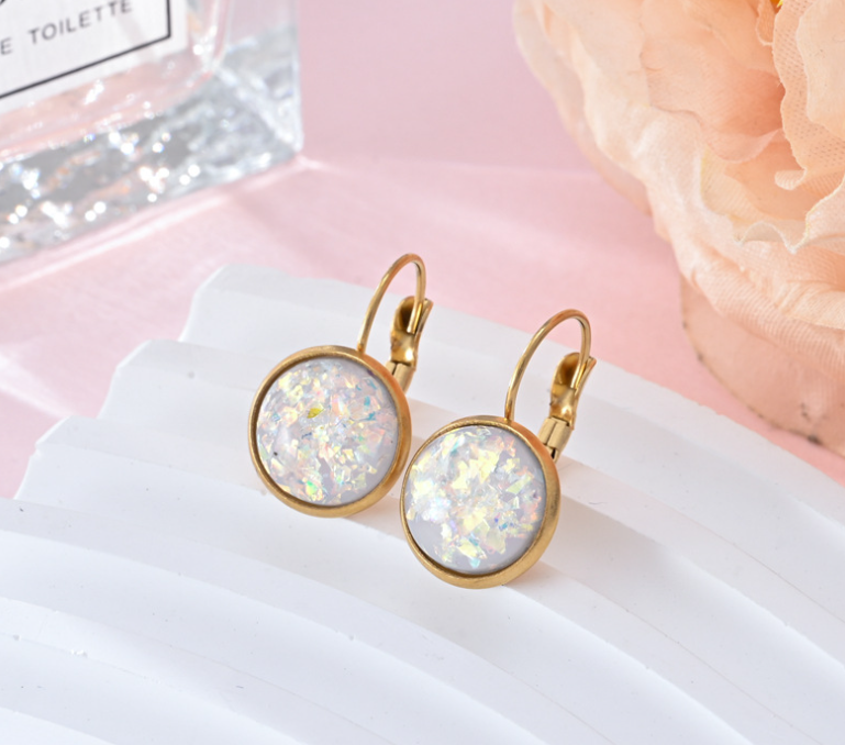 Antieke opalen oorbellen met glans | Goud