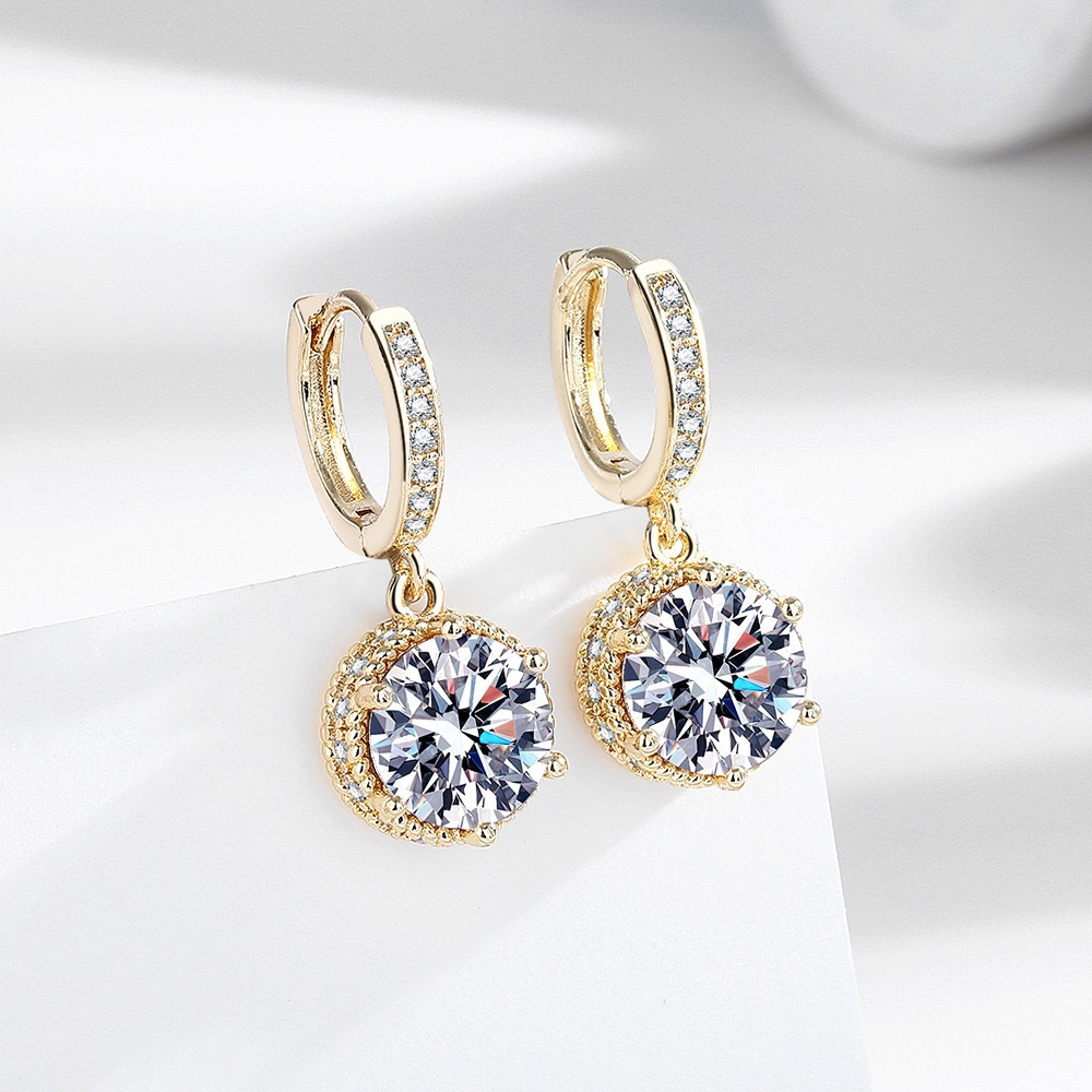 Ronde oorbellen met moissanite steentjes